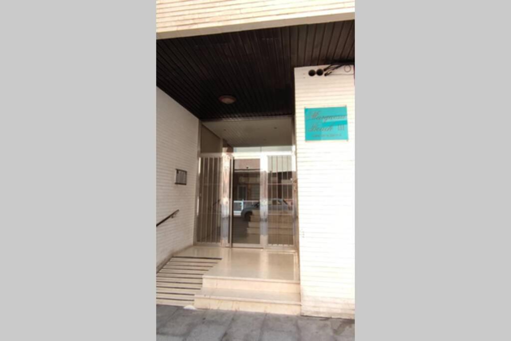 Cozy Studio Apartment Near The Beach Torrevieja Buitenkant foto