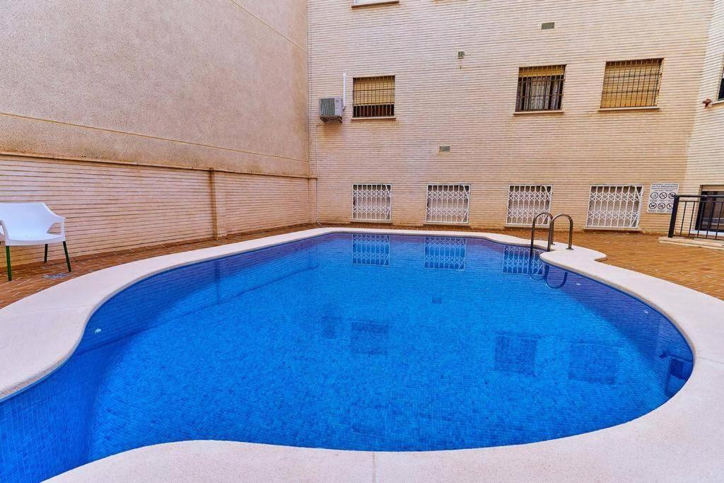 Cozy Studio Apartment Near The Beach Torrevieja Buitenkant foto