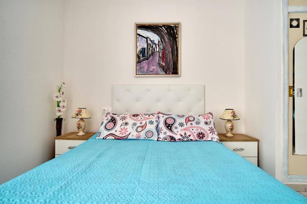 Cozy Studio Apartment Near The Beach Torrevieja Buitenkant foto